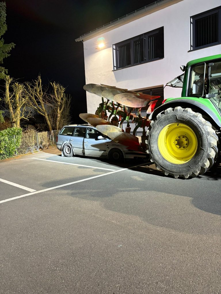 W2026-02-26 at 22.27.40