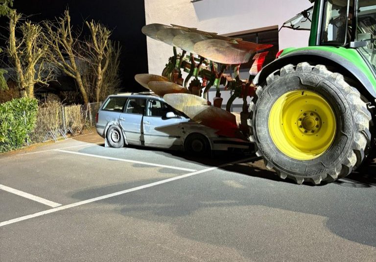 W2026-02-26 at 22.27.40